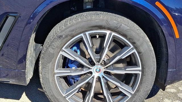 2023 BMW X5 M50i