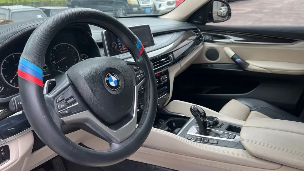 2015 BMW X6 xDrive50i