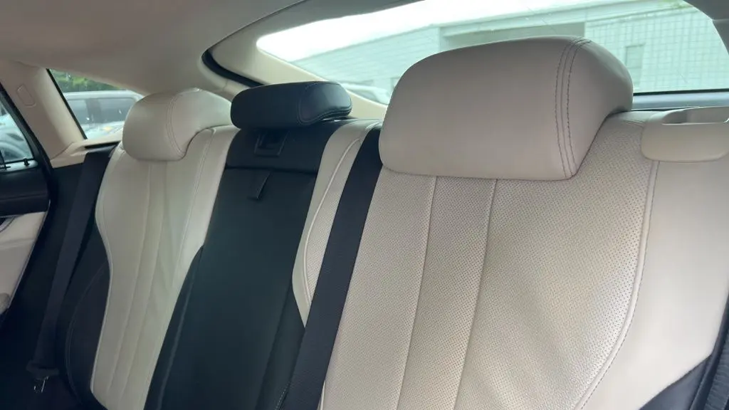2015 BMW X6 xDrive50i