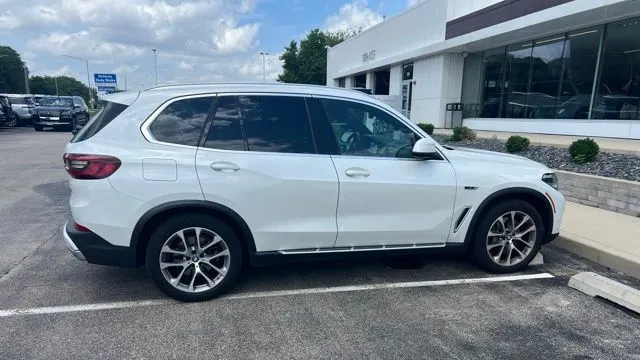 2022 BMW X5 xDrive45e
