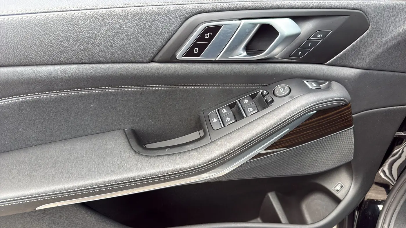2023 BMW X5 xDrive45e