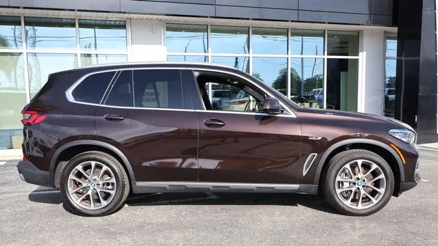 2022 BMW X5 xDrive45e