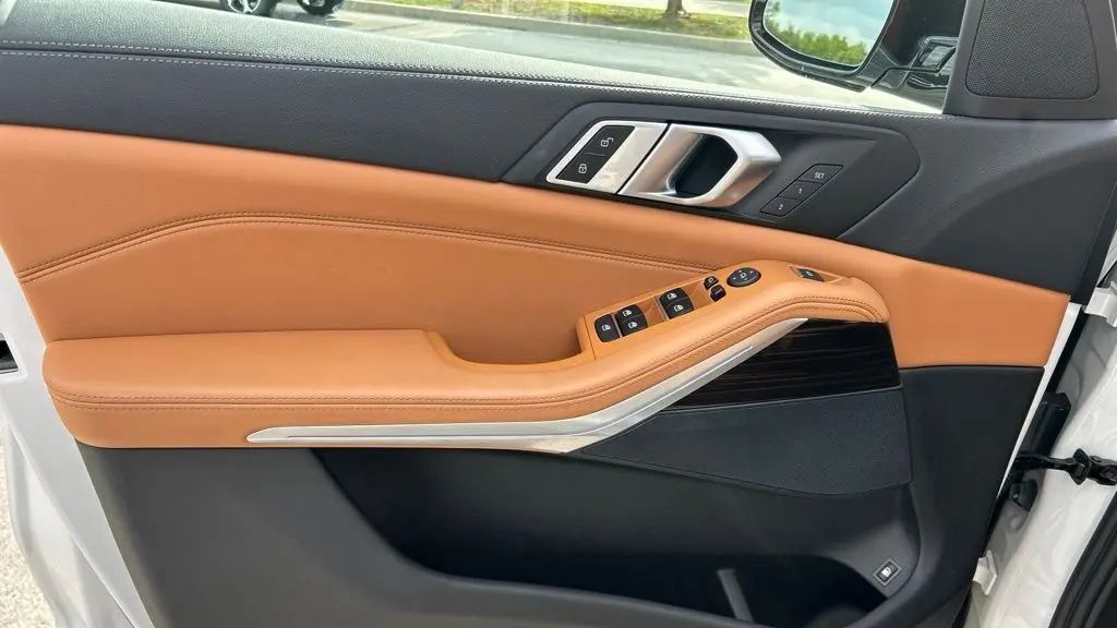 2023 BMW X5 xDrive45e