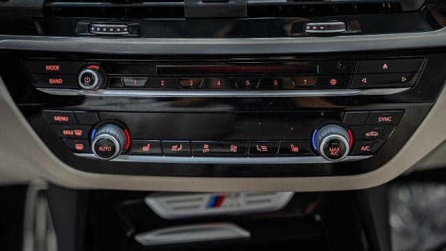 2019 BMW X3 M40i