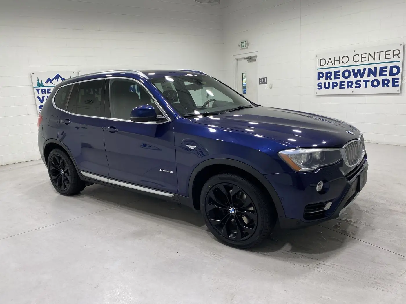2017 BMW X3 xDrive28i — photo 1 of 12