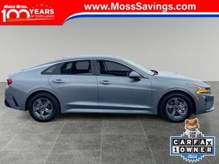 2023 Kia K5 with Everlasting Silver Exterior