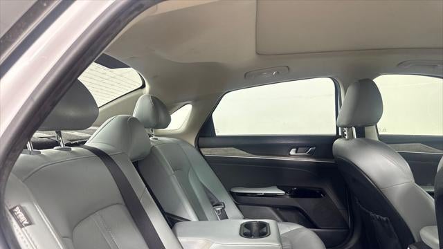 2022 Kia K5 EX
