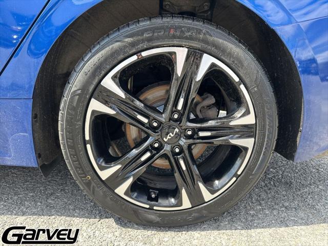 2022 Kia K5 - $21,990