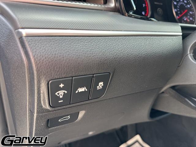 2022 Kia K5 - $21,990