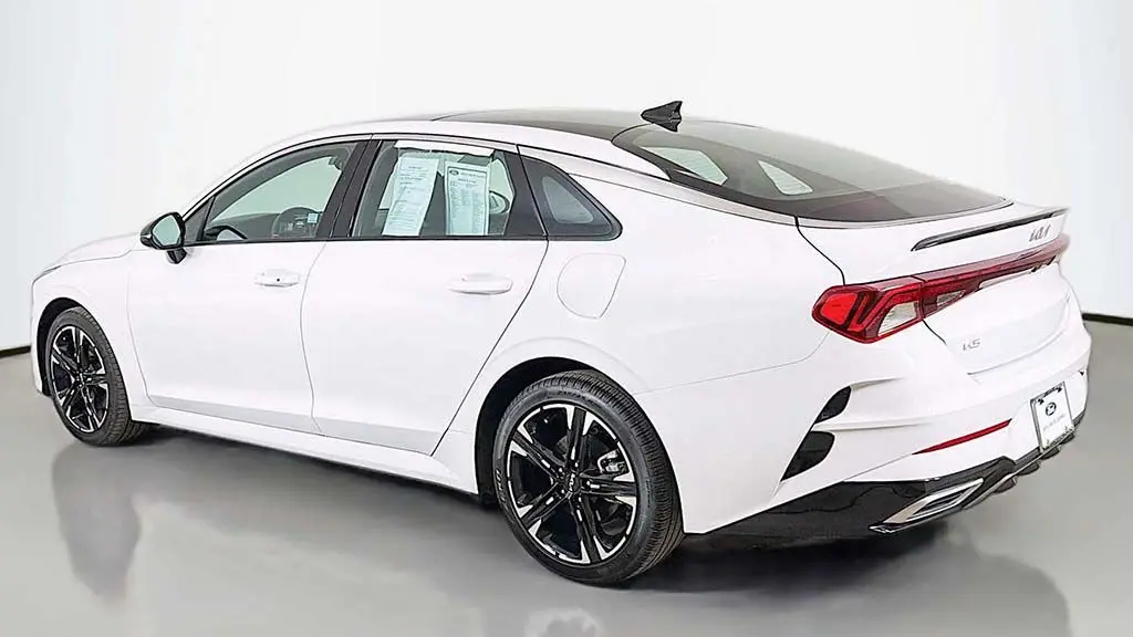 2023 Kia K5 GT-Line