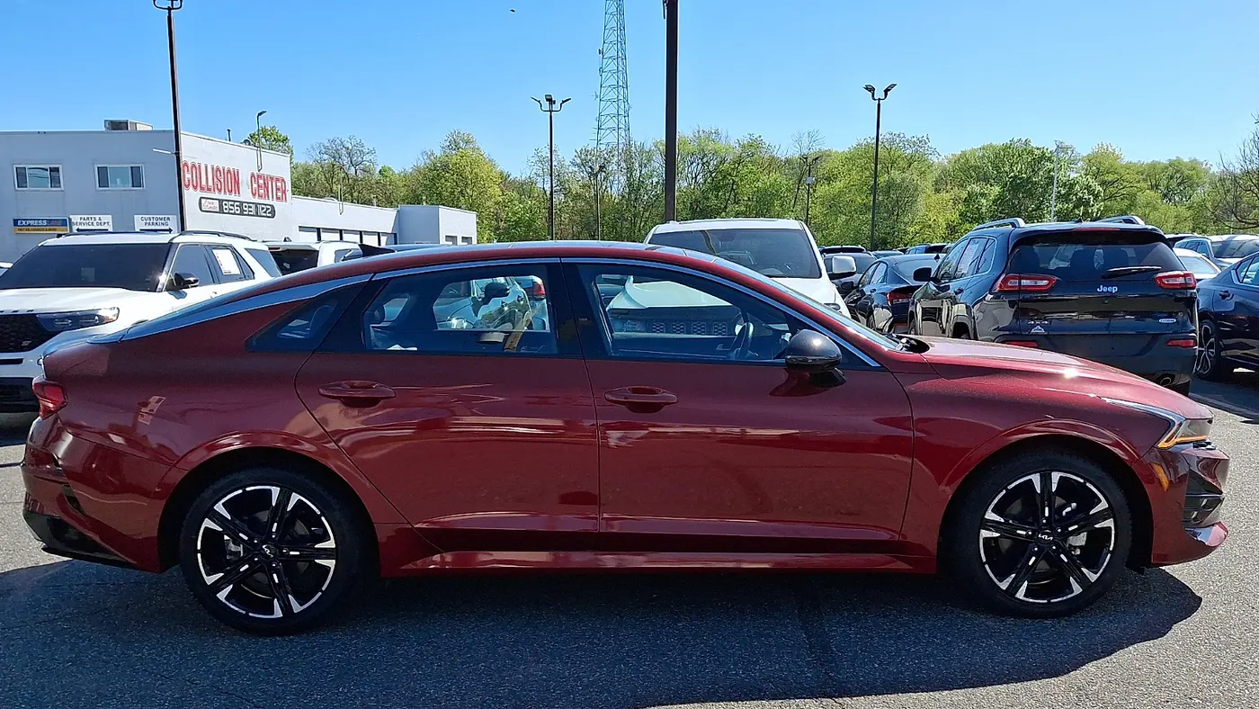 2024 Kia K5 GT-Line