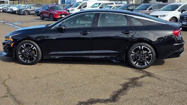 2022 Kia K5 GT-Line