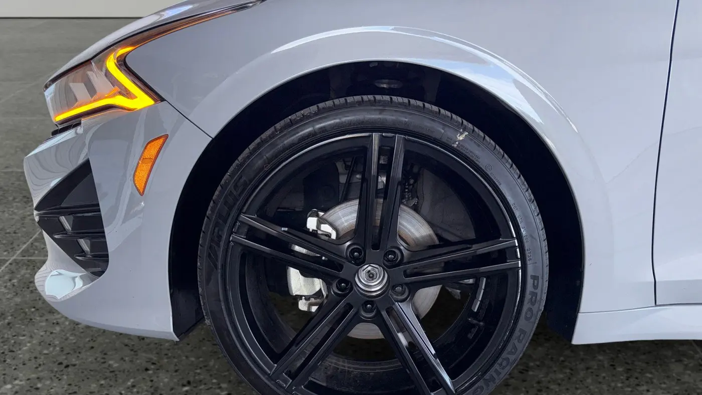 2024 Kia K5 GT-Line