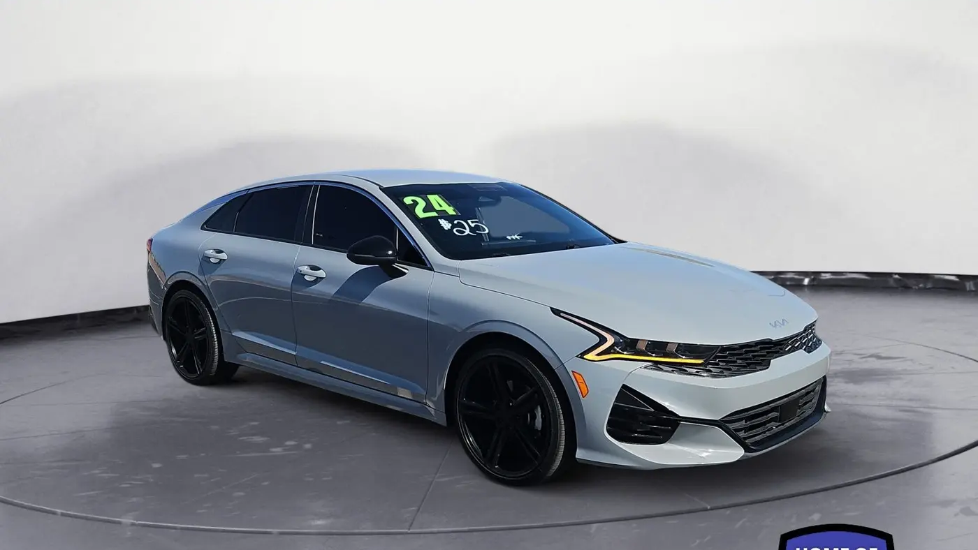2024 Kia K5 GT-Line