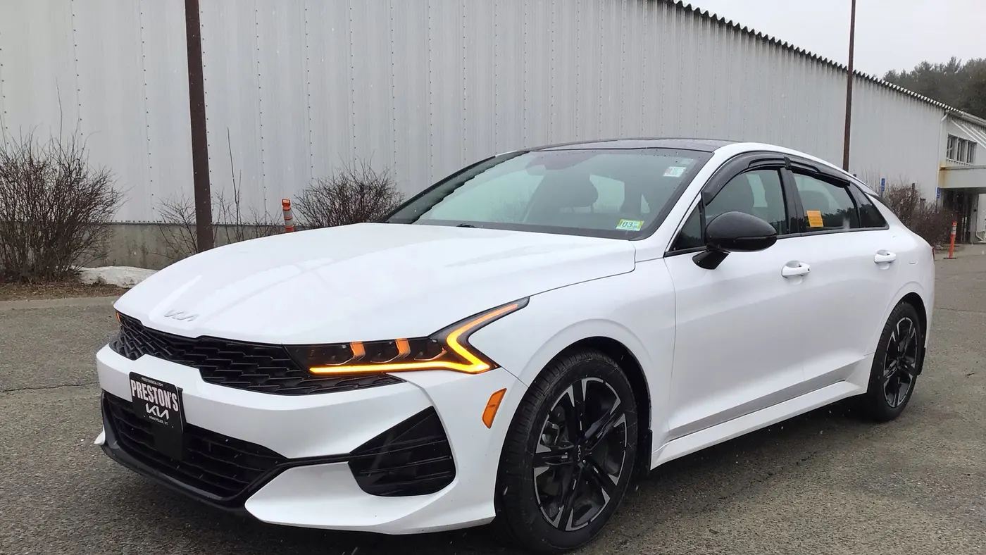 2024 Kia K5 GT-Line