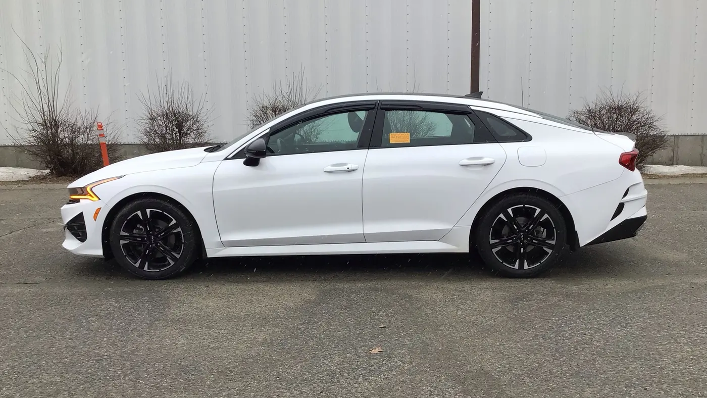 2024 Kia K5 GT-Line