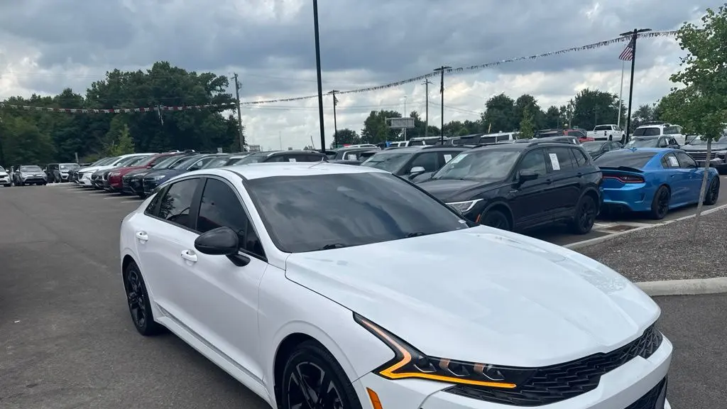 2022 Kia K5 GT-Line