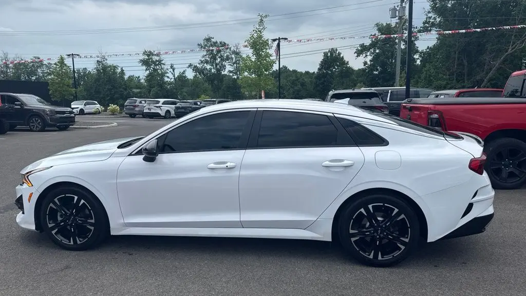 2022 Kia K5 GT-Line