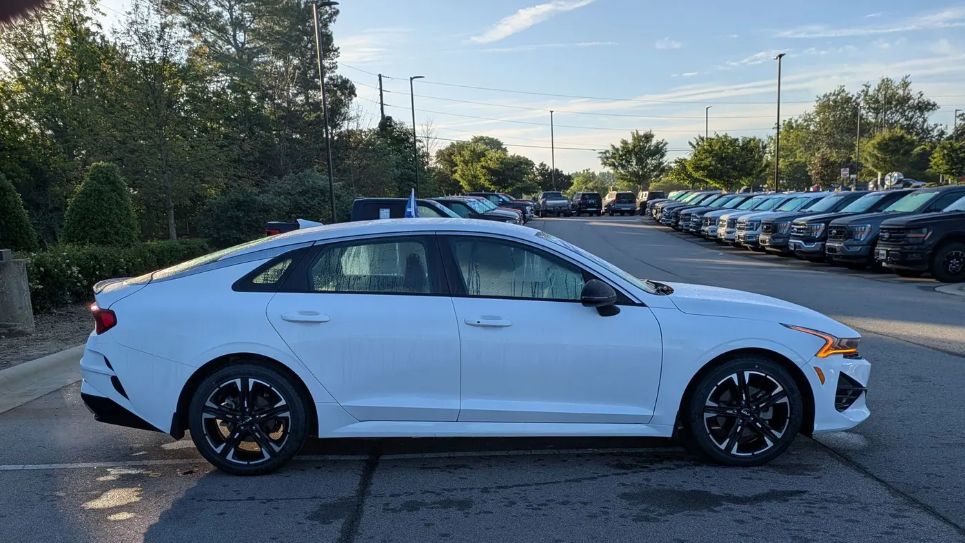 2024 Kia K5 GT-Line