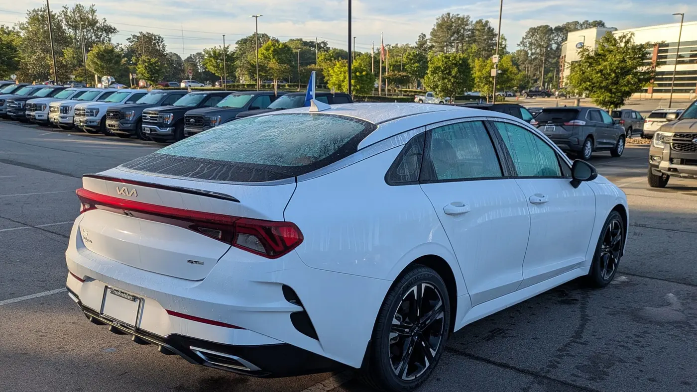 2024 Kia K5 GT-Line