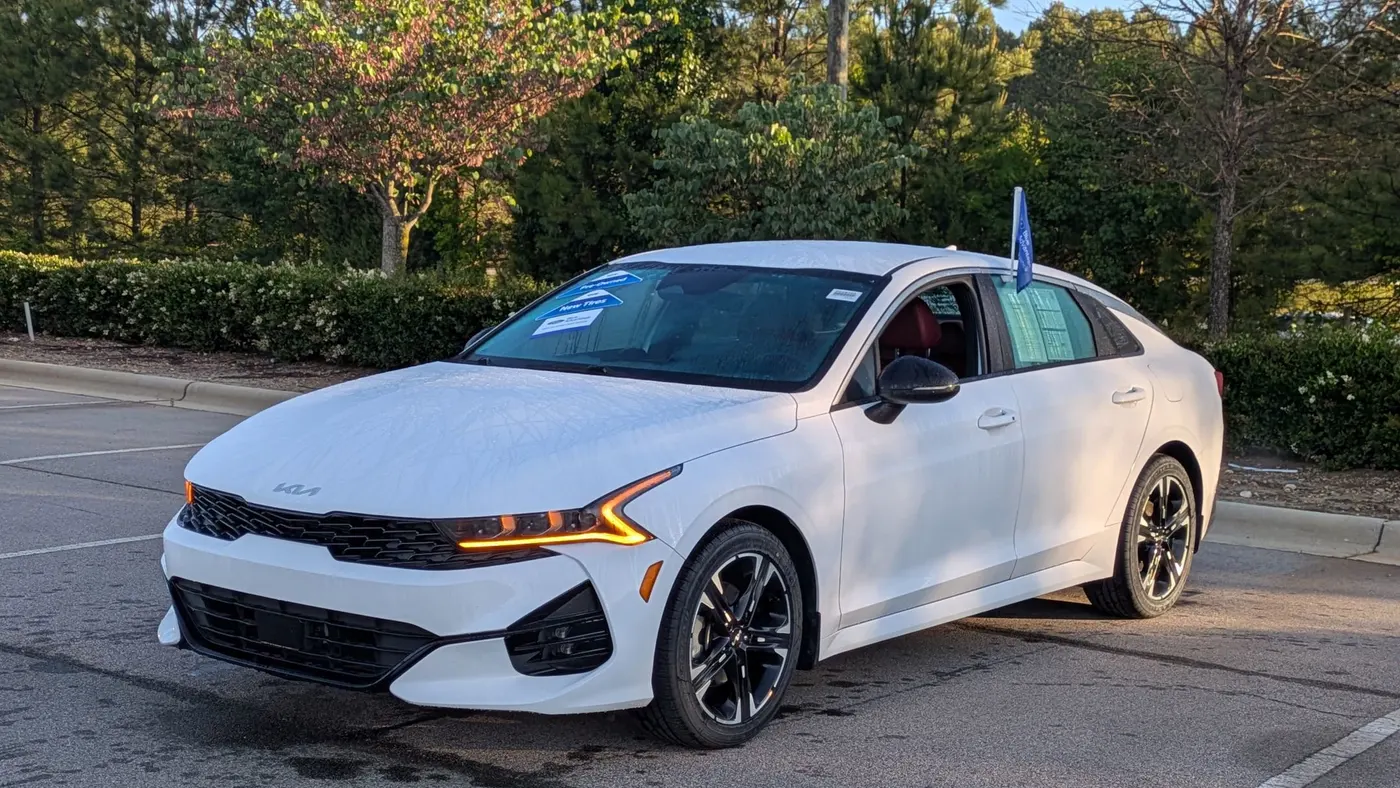 2024 Kia K5 GT-Line
