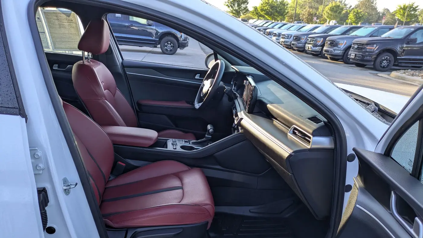 2024 Kia K5 GT-Line