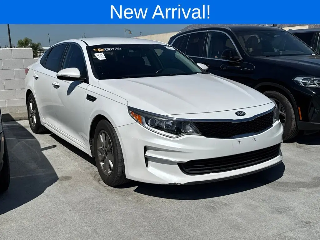2016 Kia Optima - $11,998