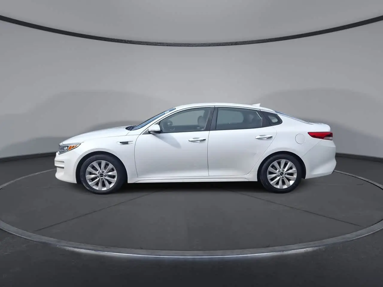 2016 Kia Optima - $9,499