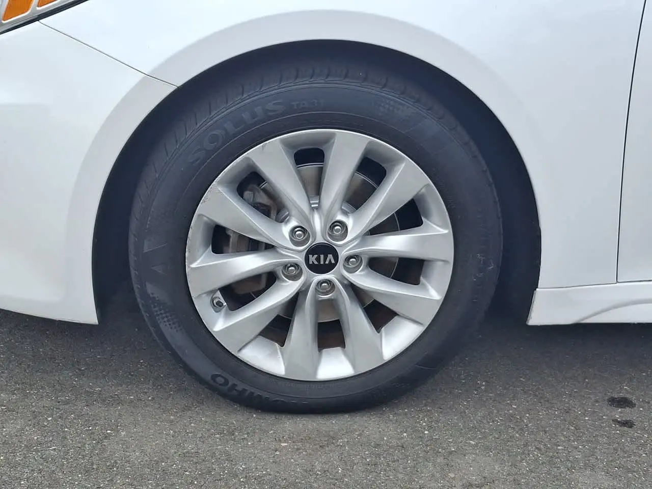 2016 Kia Optima - $9,499