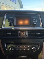 2017 Optima Thumbnail 11