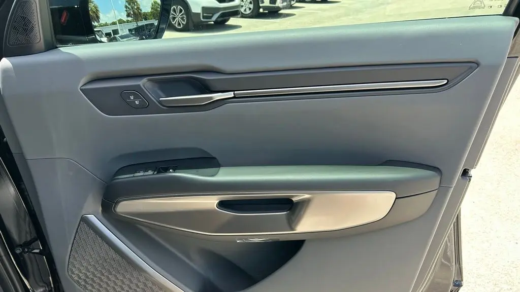 2026 Kia EV9 Wind