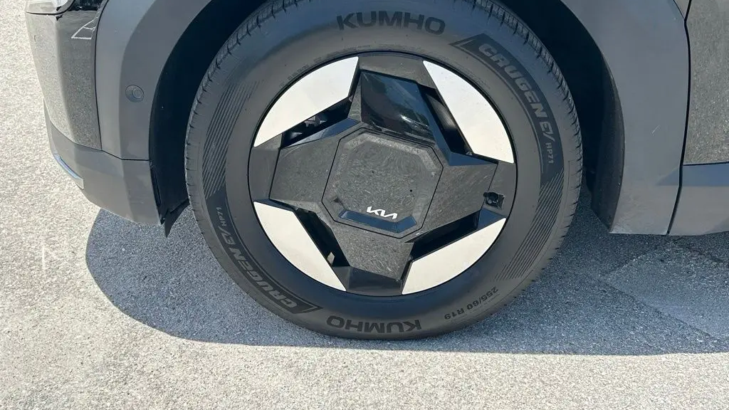 2026 Kia EV9 Wind