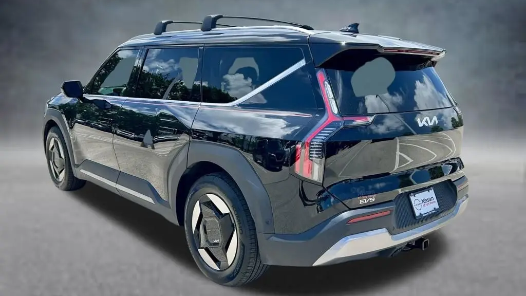 2026 Kia EV9 Wind