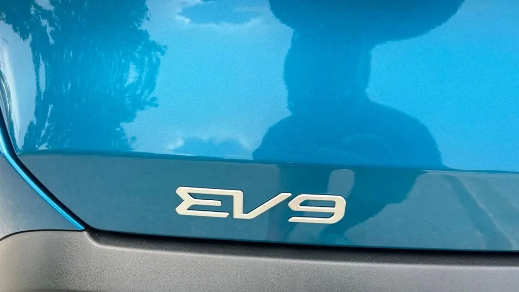 2026 Kia EV9 Wind