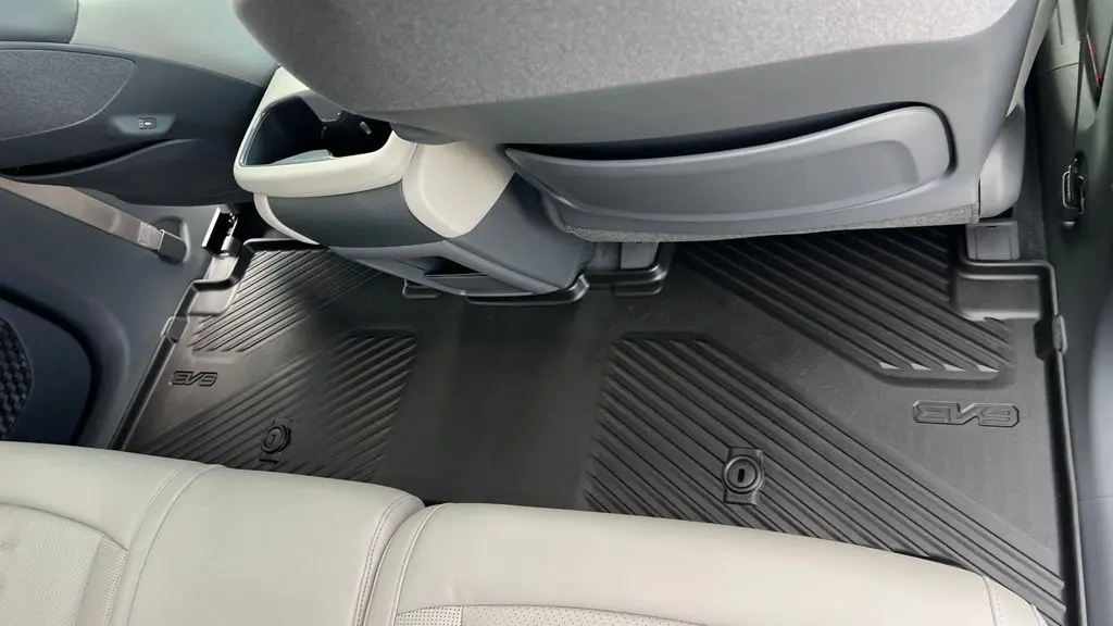 2026 Kia EV9 Wind