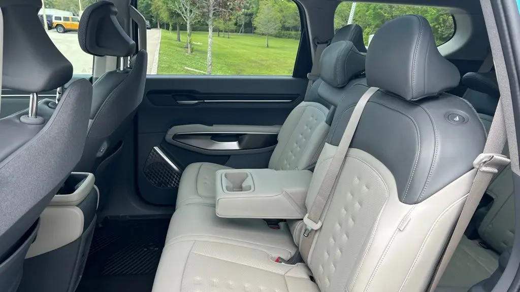 2026 Kia EV9 Wind