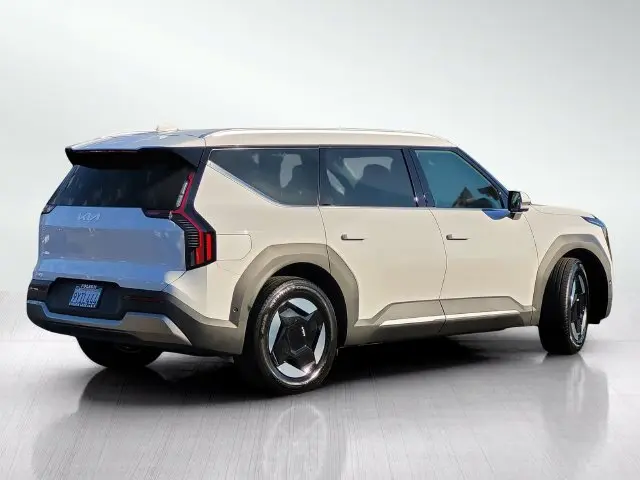 2026 Kia Ev9 - $47,898