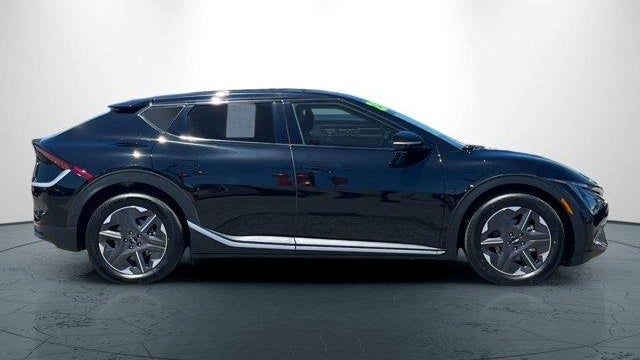2025 Kia EV6 Wind