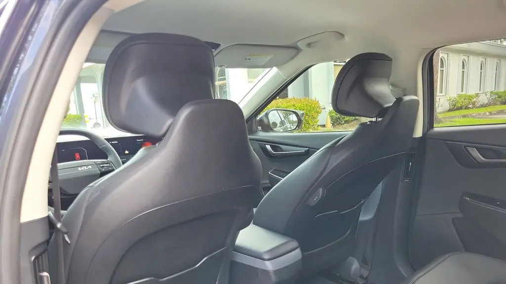2025 Kia EV6 Light