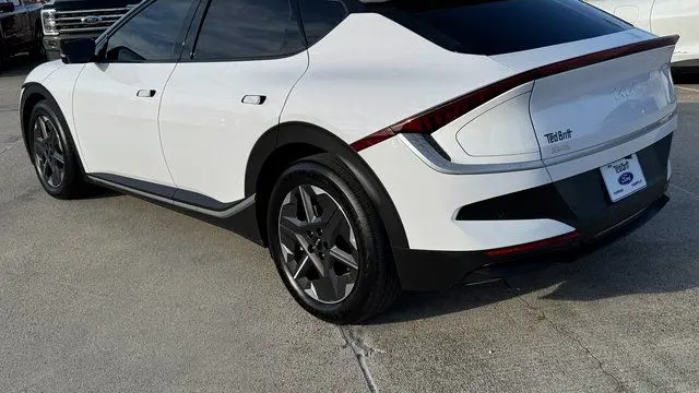 2025 Kia EV6 Light Long Range