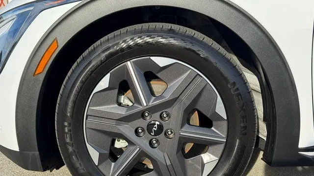 2025 Kia EV6 Light Long Range