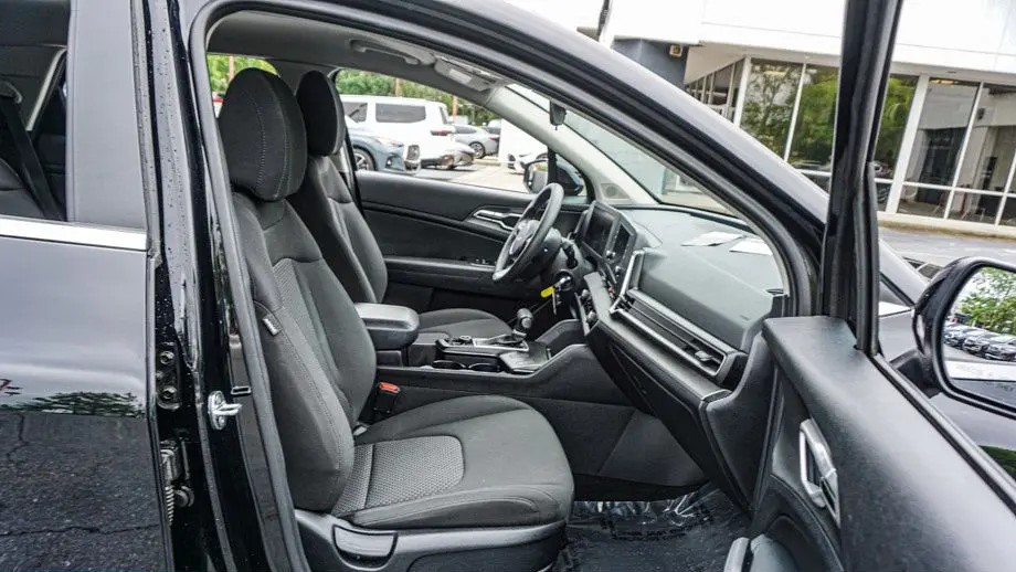 2025 Kia Sportage LX