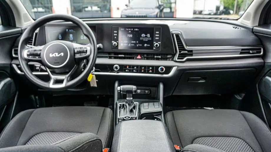 2025 Kia Sportage LX
