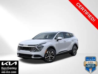 2025 Kia Sportage with Glacial White Pearl Exterior