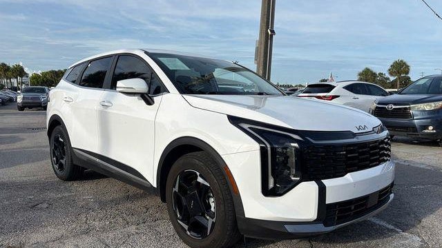 2026 Kia Sportage EX