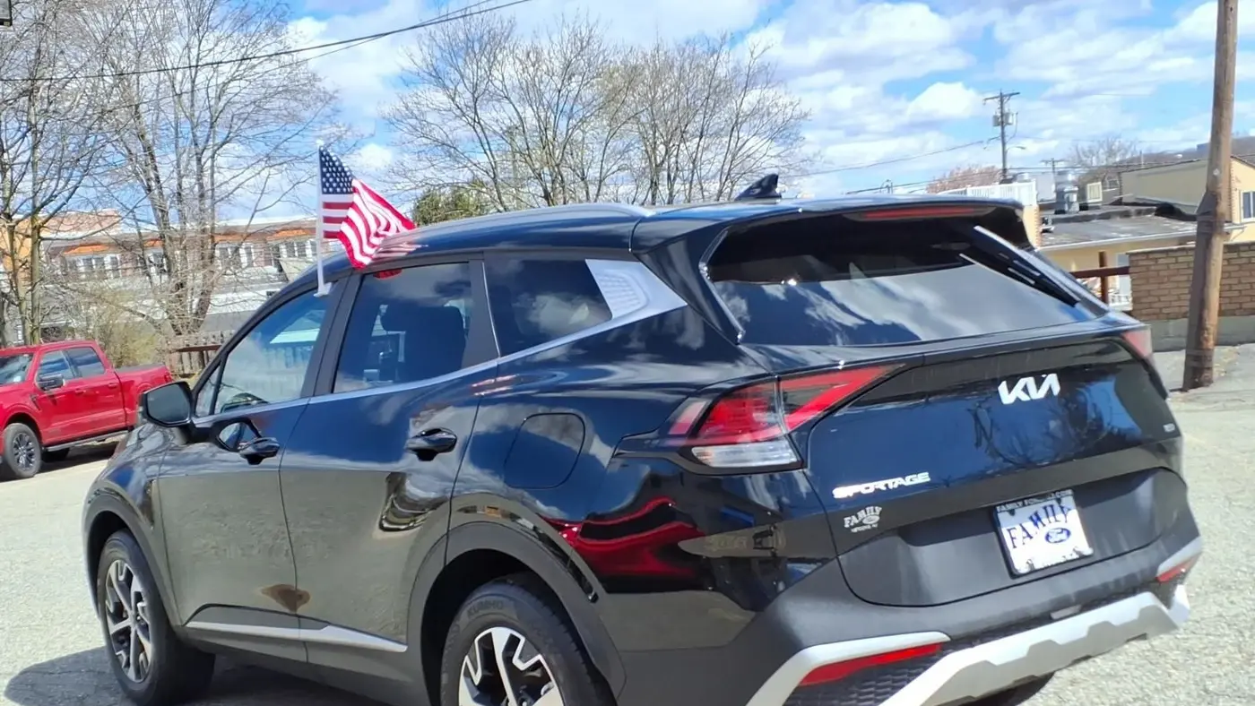 2024 Kia Sportage EX