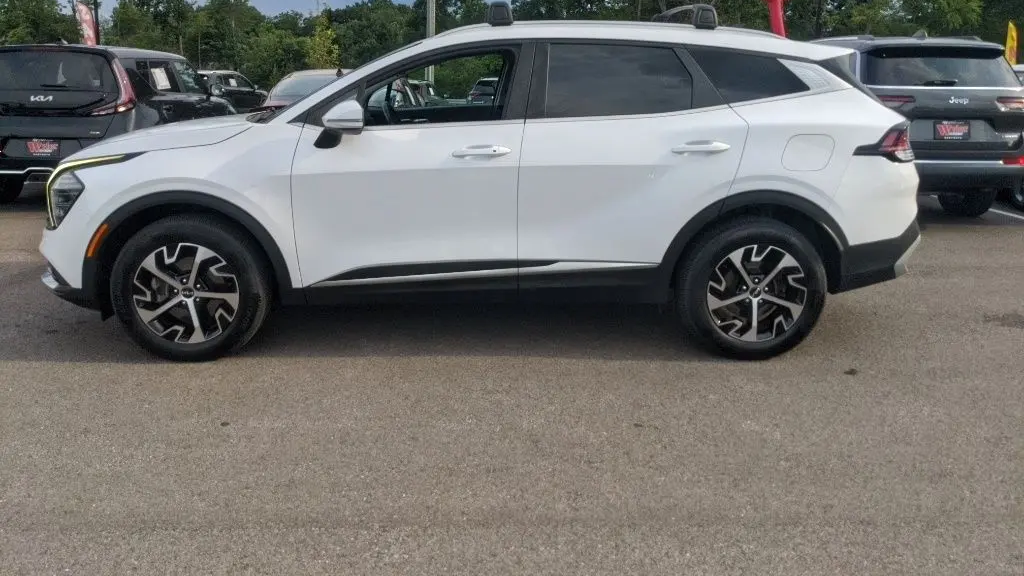 2024 Kia Sportage EX
