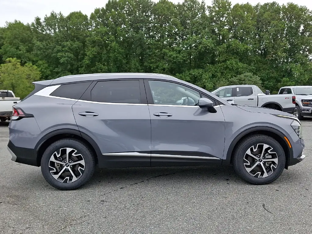 2024 Kia Sportage - $23,700