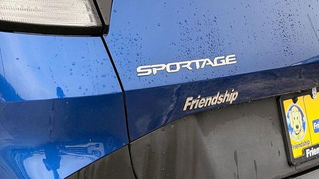 2025 Kia Sportage EX