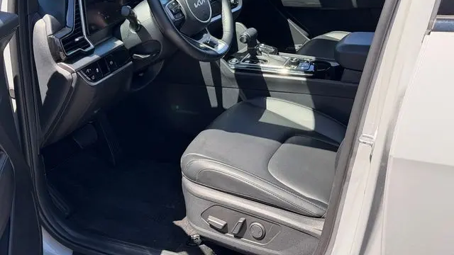 2024 Kia Sportage SX